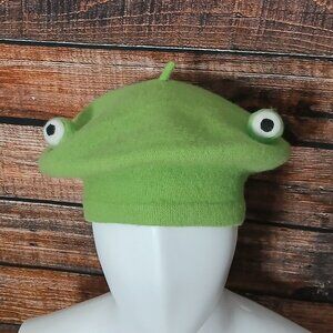 NWT Hot Topic Hat Green Frog 3D Beret 100% Wool One Size